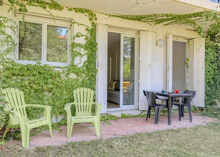 Joli Appartement A Caluire Avec Parking Et Jardin