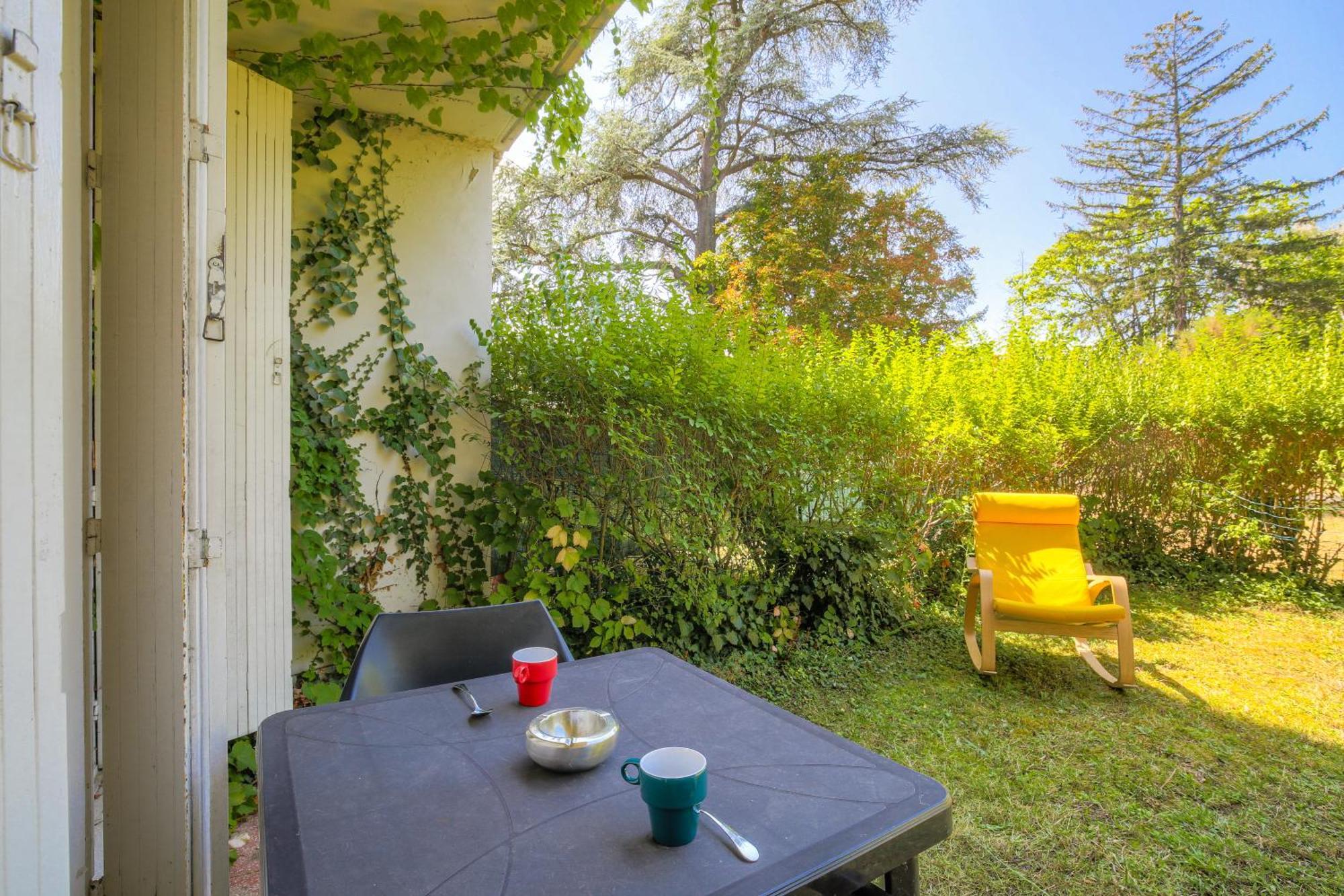 Joli A Avec Parking Et Jardin Apartment Caluire-et-Cuire